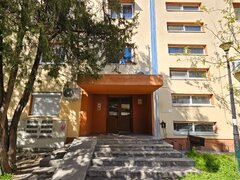 1 Decembrie Metrou Garsoniera 21 MP Semidecomandata Zona linistita