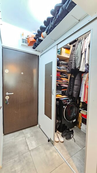 1 Decembrie Metrou  Garsoniera   21 MP  Semidecomandata  Zona linistita